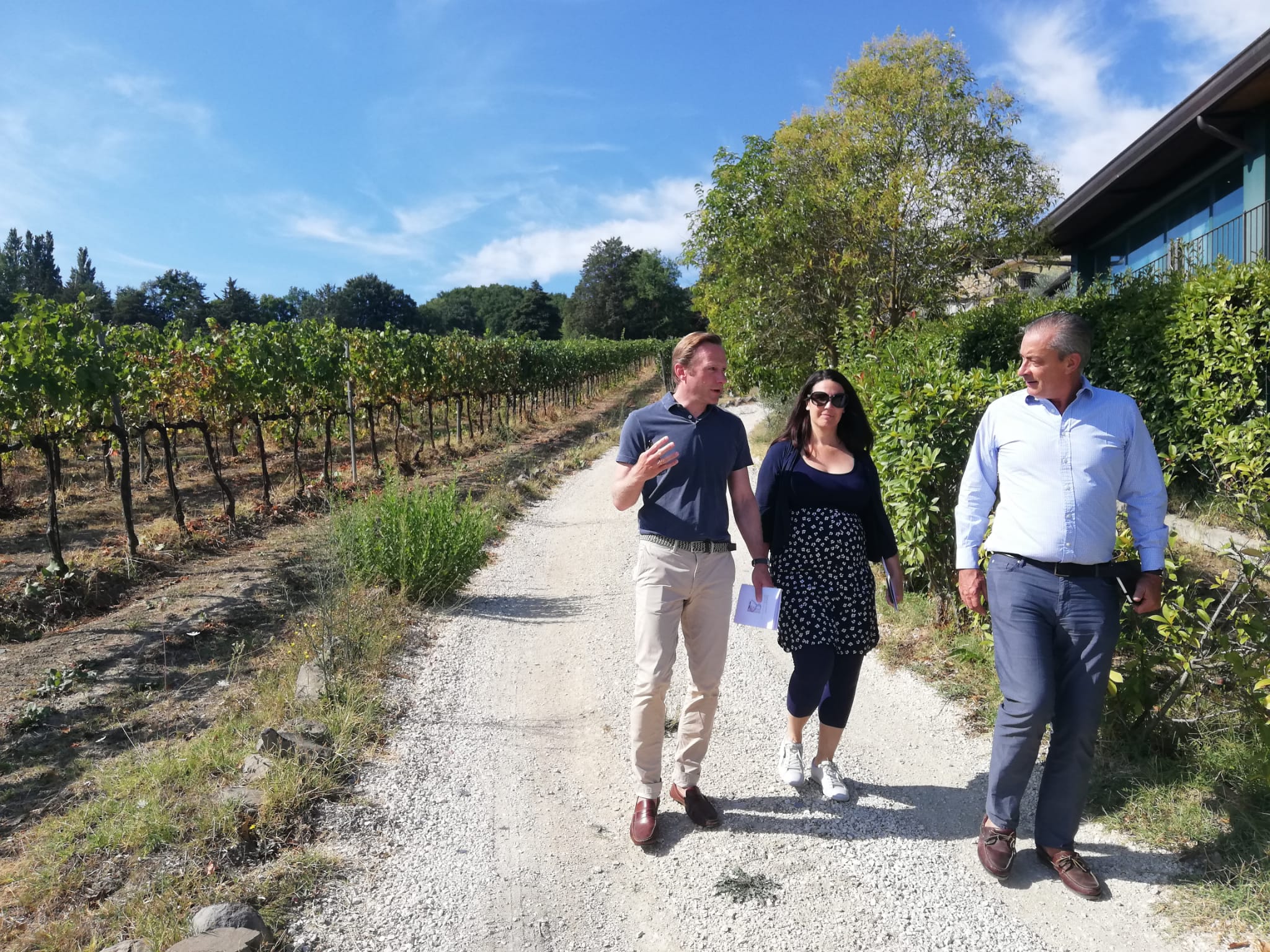 In Orvieto: Masterclass Impression – 3 people have a walking meeting